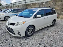 5TDYZ3DC3JS910058 2018 TOYOTA SIENNA
