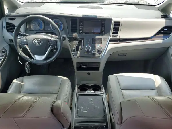5TDYZ3DC3JS910058 2018 TOYOTA SIENNA - Image 8