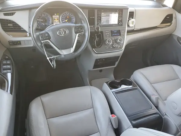 5TDYZ3DC3JS912845 2018 TOYOTA SIENNA - Image 8