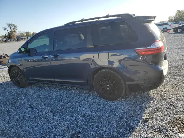 5TDYZ3DC3JS917494 2018 TOYOTA SIENNA - Image 2