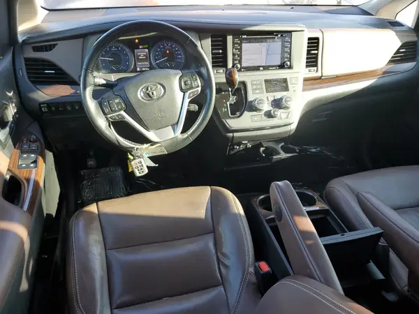 5TDYZ3DC3JS917494 2018 TOYOTA SIENNA - Image 8