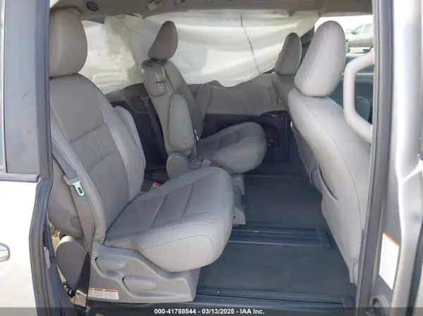 5TDYZ3DC3JS919973 2018 TOYOTA SIENNA - Image 8
