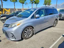 5TDYZ3DC3JS924011 2018 TOYOTA SIENNA