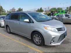 5TDYZ3DC3JS932612 2018 TOYOTA SIENNA