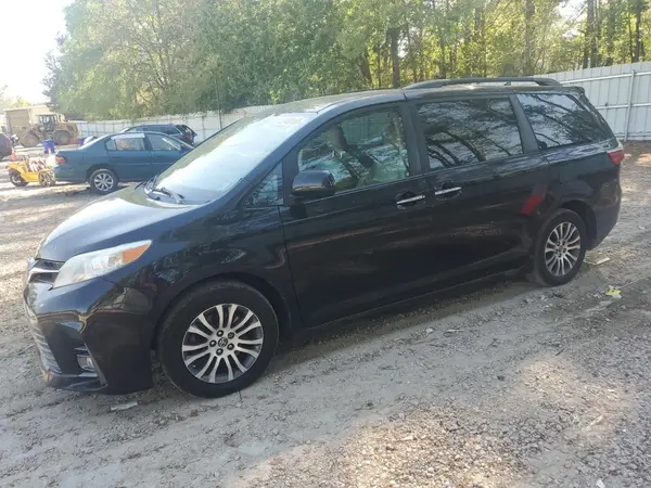 5TDYZ3DC3JS933243 2018 TOYOTA SIENNA - Image 1