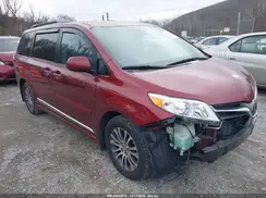 5TDYZ3DC3JS940970 2018 TOYOTA SIENNA