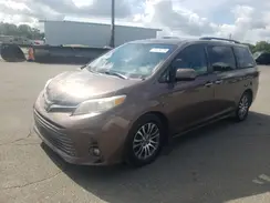 5TDYZ3DC3JS944887 2018 TOYOTA SIENNA
