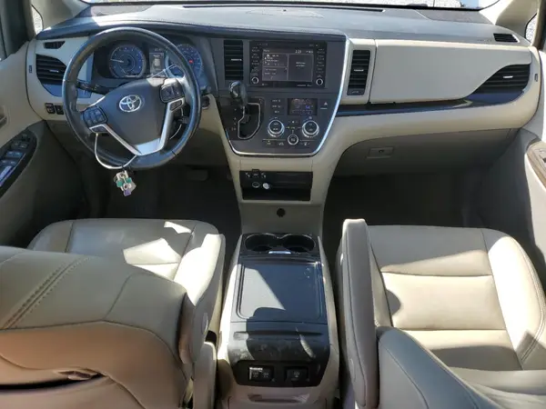 5TDYZ3DC3JS959776 2018 TOYOTA SIENNA - Image 8