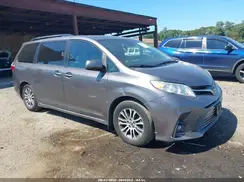 5TDYZ3DC3KS005840 2019 TOYOTA SIENNA