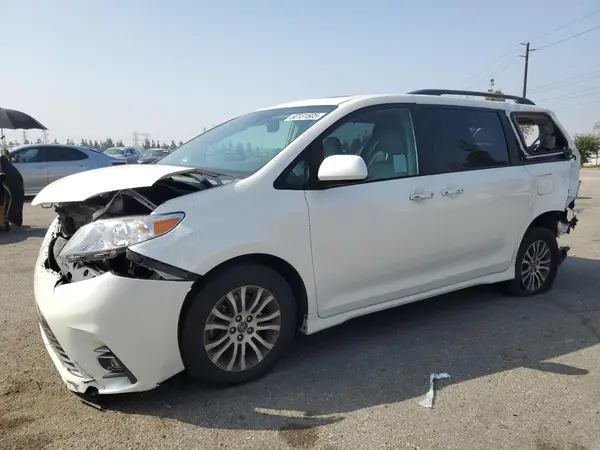 5TDYZ3DC3KS014697 2019 TOYOTA SIENNA - Image 1
