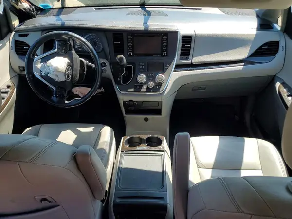 5TDYZ3DC3KS016501 2019 TOYOTA SIENNA - Image 8