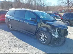 5TDYZ3DC3KS978197 2019 TOYOTA SIENNA