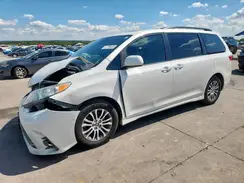 5TDYZ3DC3KS986929 2019 TOYOTA SIENNA