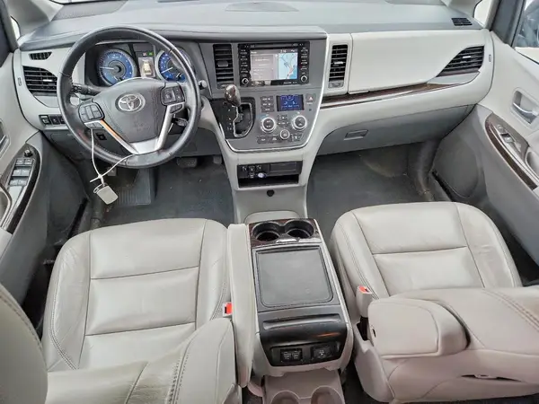 5TDYZ3DC3KS988776 2019 TOYOTA SIENNA - Image 8