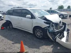 5TDYZ3DC3KS989393 2019 TOYOTA SIENNA