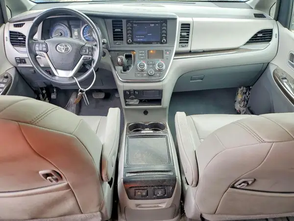 5TDYZ3DC3KS992195 2019 TOYOTA SIENNA - Image 8