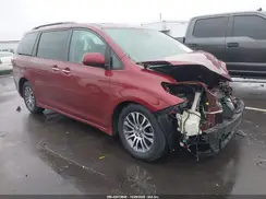 5TDYZ3DC3KS999695 2019 TOYOTA SIENNA