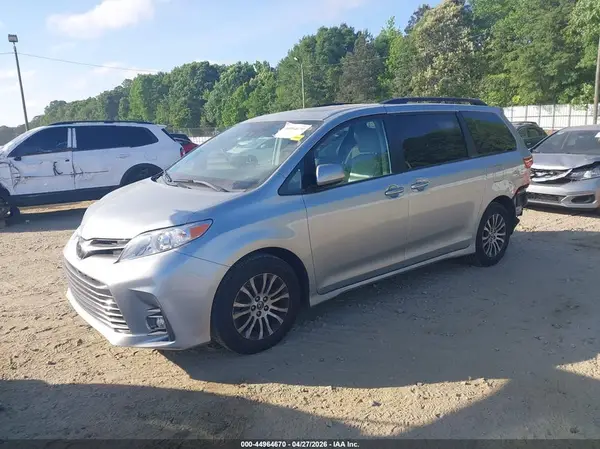 5TDYZ3DC3LS023398 2020 TOYOTA SIENNA - Image 2