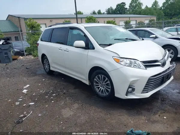 5TDYZ3DC3LS048818 2020 TOYOTA SIENNA - Image 1