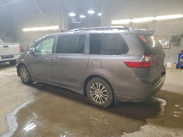 5TDYZ3DC3LS078983 2020 TOYOTA SIENNA - Image 2