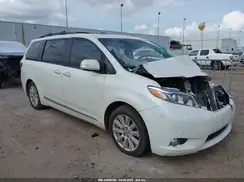5TDYZ3DC4HS776316 2017 TOYOTA SIENNA