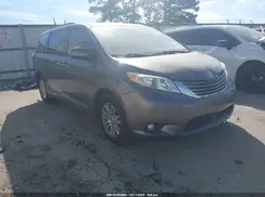 5TDYZ3DC4HS781421 2017 TOYOTA SIENNA