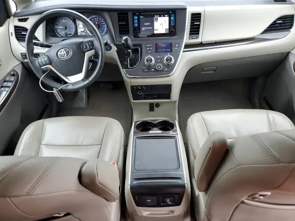 5TDYZ3DC4HS788675 2017 TOYOTA SIENNA - Image 8