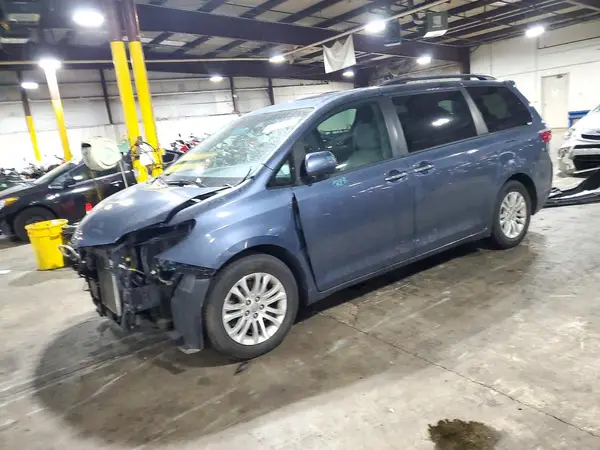 5TDYZ3DC4HS803627 2017 TOYOTA SIENNA - Image 1