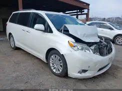 5TDYZ3DC4HS809430 2017 TOYOTA SIENNA