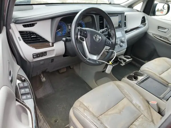 5TDYZ3DC4HS822338 2017 TOYOTA SIENNA - Image 8