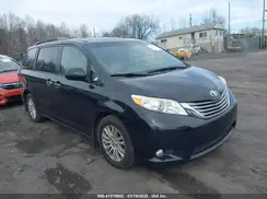 5TDYZ3DC4HS886380 2017 TOYOTA SIENNA