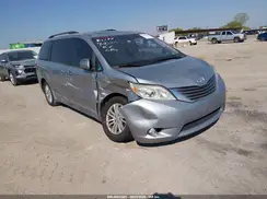 5TDYZ3DC4HS889991 2017 TOYOTA SIENNA