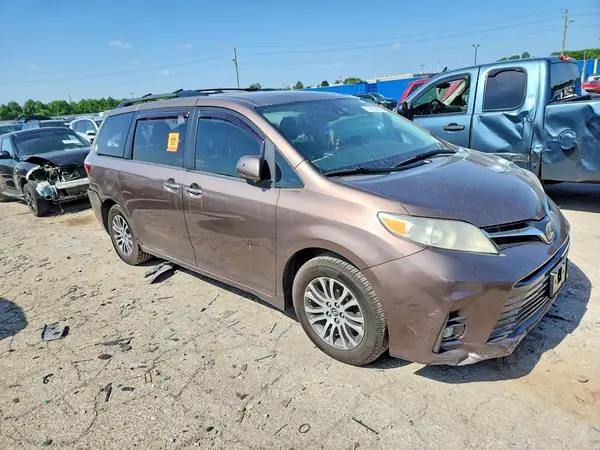 2018 TOYOTA SIENNA COPART lot 59051406 auction photo 4