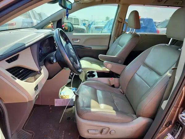 2018 TOYOTA SIENNA COPART lot 59051406 auction photo 7