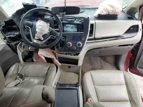 5TDYZ3DC4JS915964 2018 TOYOTA SIENNA - Image 8