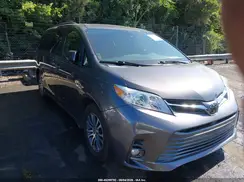 5TDYZ3DC4JS933865 2018 TOYOTA SIENNA