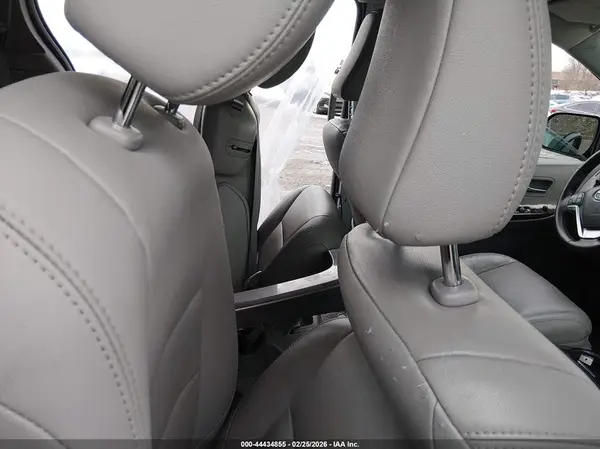 5TDYZ3DC4JS940590 2018 TOYOTA SIENNA - Image 8