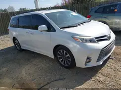 5TDYZ3DC4JS943036 2018 TOYOTA SIENNA
