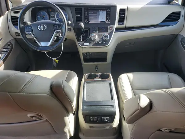 5TDYZ3DC4JS955395 2018 TOYOTA SIENNA - Image 8