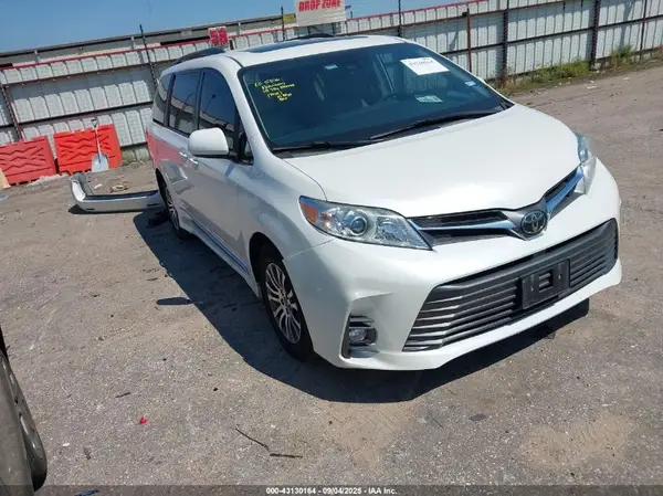 5TDYZ3DC4KS008620 2019 TOYOTA SIENNA - Image 1