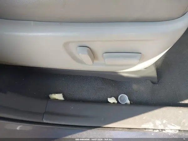 5TDYZ3DC4KS020475 2019 TOYOTA SIENNA - Image 8