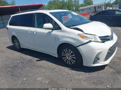 5TDYZ3DC4KS976491 2019 TOYOTA SIENNA