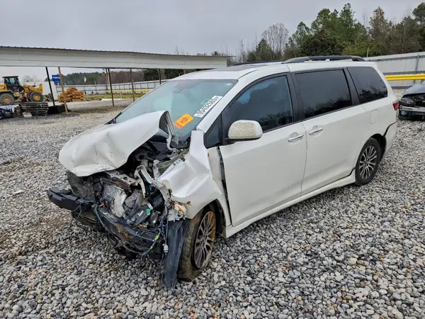 5TDYZ3DC4KS981562 2019 TOYOTA SIENNA - Image 1