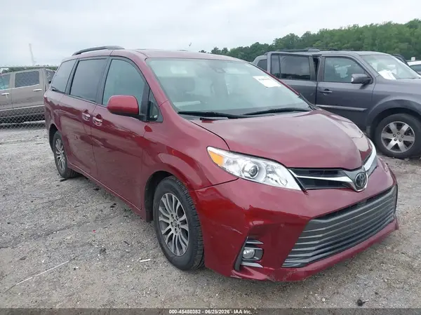5TDYZ3DC4KS984896 2019 TOYOTA SIENNA - Image 1