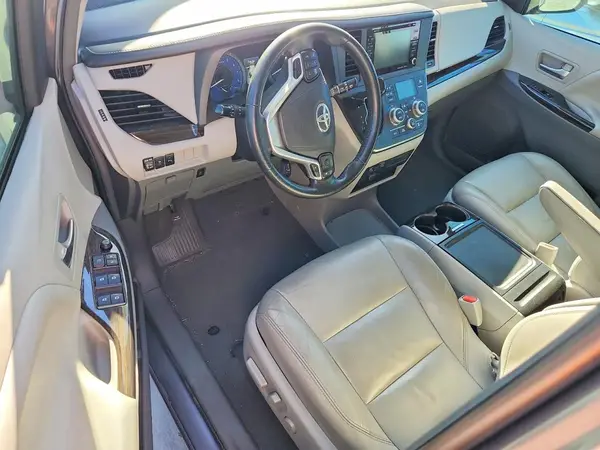 5TDYZ3DC4KS989144 2019 TOYOTA SIENNA - Image 8
