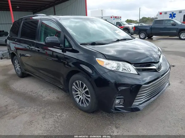 5TDYZ3DC4KS995087 2019 TOYOTA SIENNA - Image 1