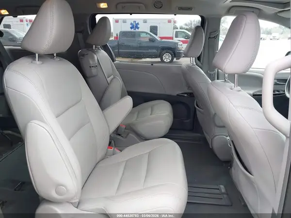 5TDYZ3DC4KS995087 2019 TOYOTA SIENNA - Image 8