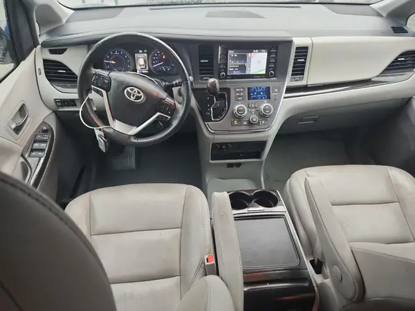 5TDYZ3DC4KS997860 2019 TOYOTA SIENNA - Image 8
