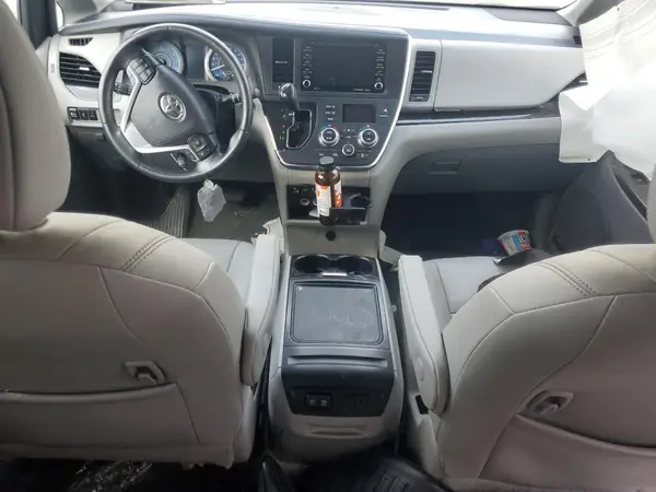 5TDYZ3DC4KS998183 2019 TOYOTA SIENNA - Image 8