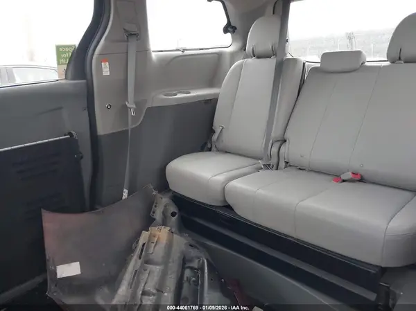 5TDYZ3DC4LS039836 2020 TOYOTA SIENNA - Image 8